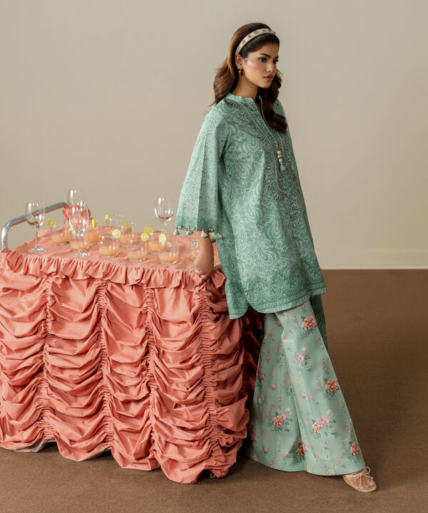 3 Piece - Embroidered Lawn Suit