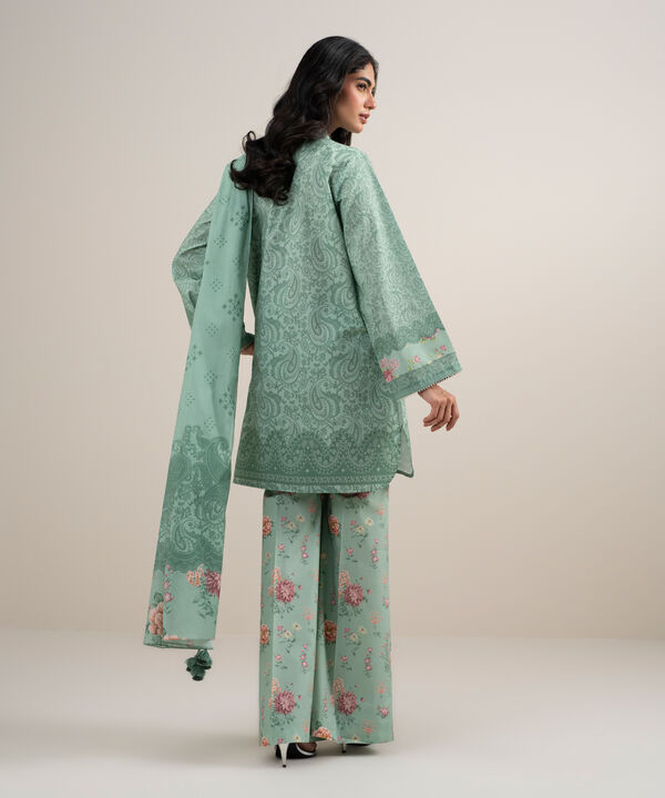 3 Piece - Embroidered Lawn Suit