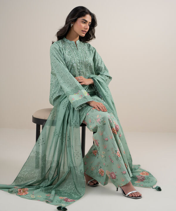 3 Piece - Embroidered Lawn Suit