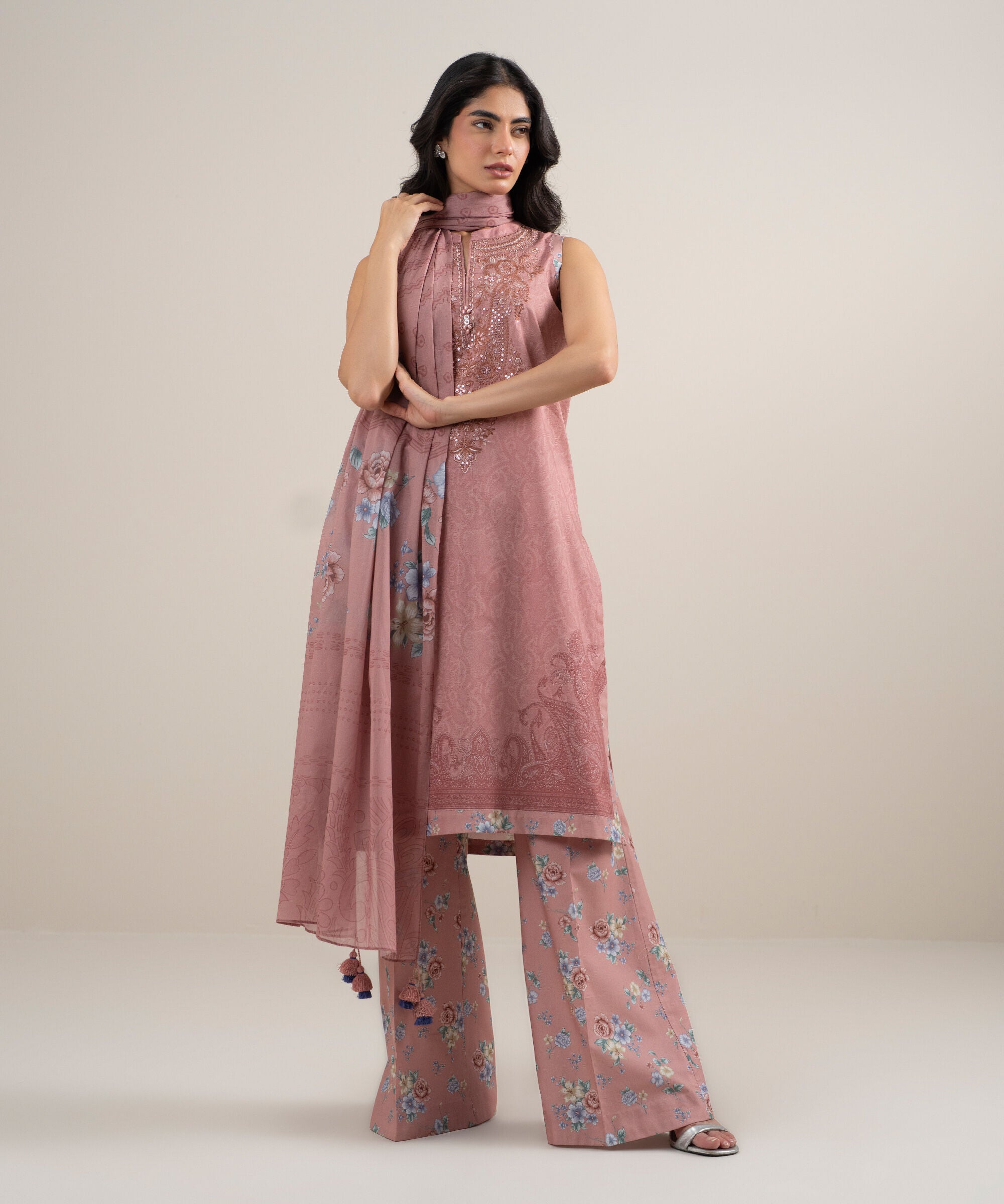 3 Piece - Embroidered Lawn Suit