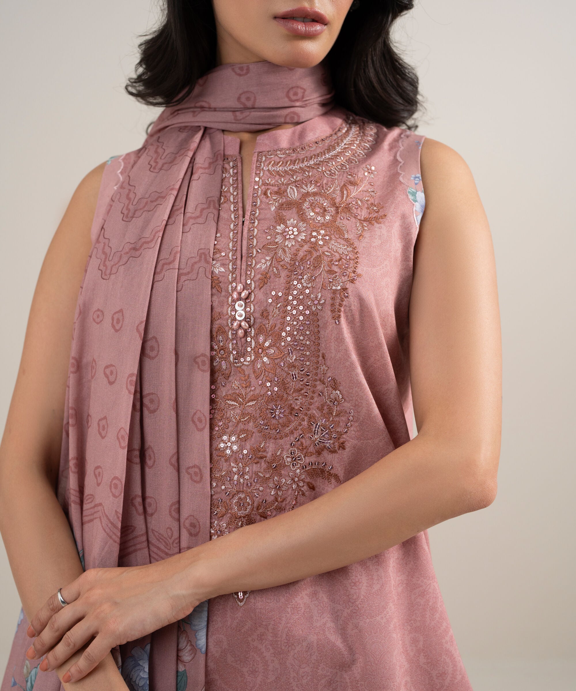 3 Piece - Embroidered Lawn Suit