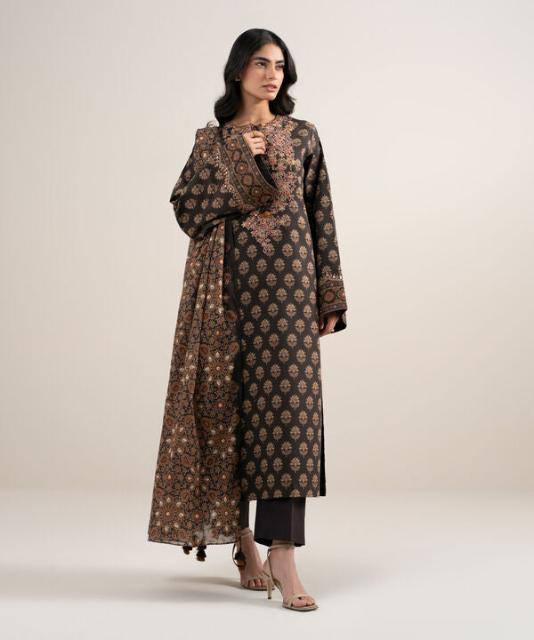 3 Piece - Embroidered Lawn Suit