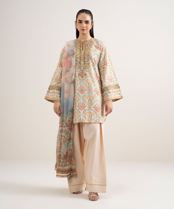3 Piece - Embroidered Lawn Suit