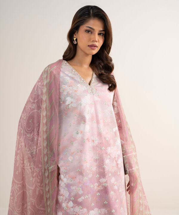3 Piece - Embroidered Lawn Suit