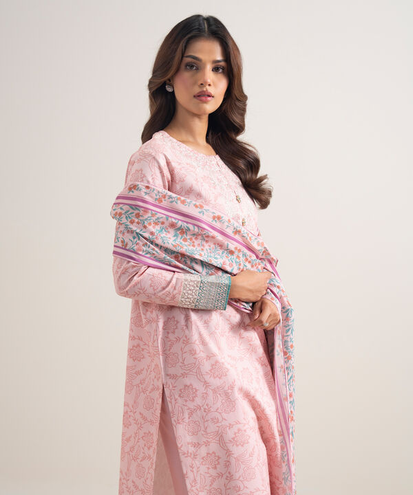 3 Piece - Embroidered Lawn Suit