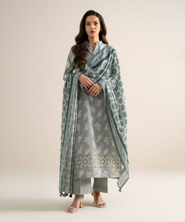 3 Piece - Embroidered Lawn Suit
