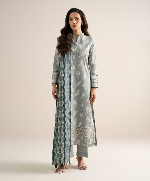 3 Piece - Embroidered Lawn Suit