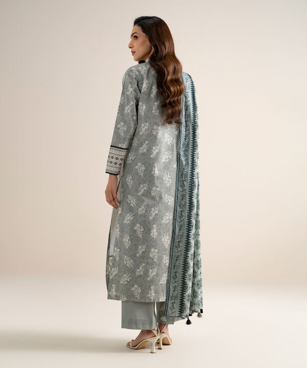 3 Piece - Embroidered Lawn Suit