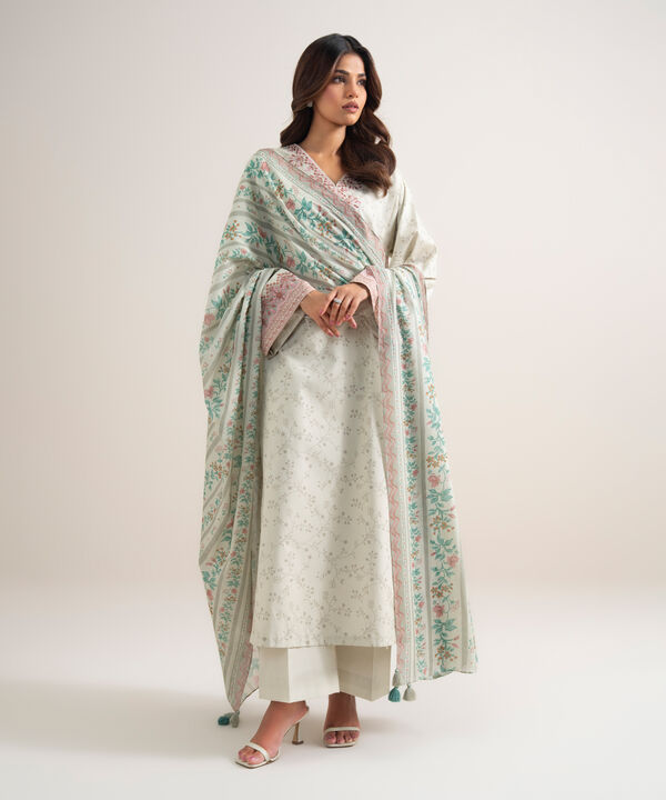 3 Piece - Embroidered Lawn Suit