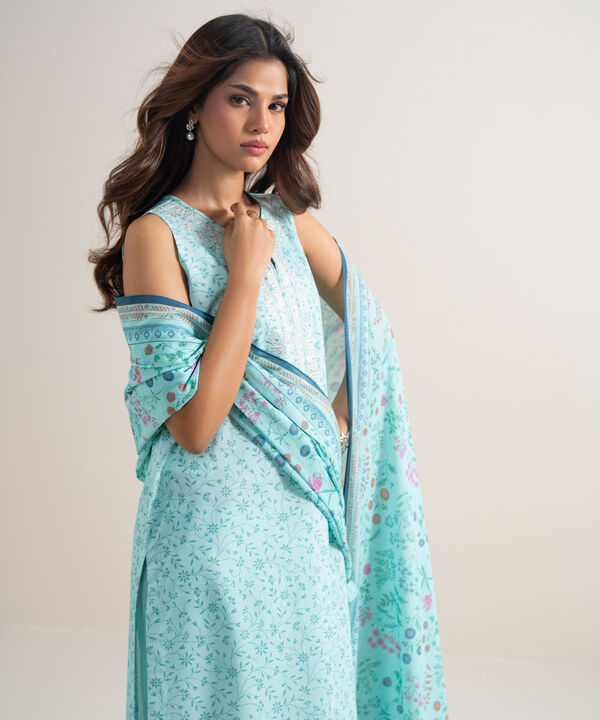 3 Piece - Embroidered Lawn Suit