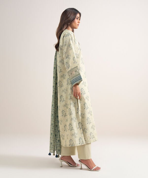 3 Piece - Embroidered Lawn Suit