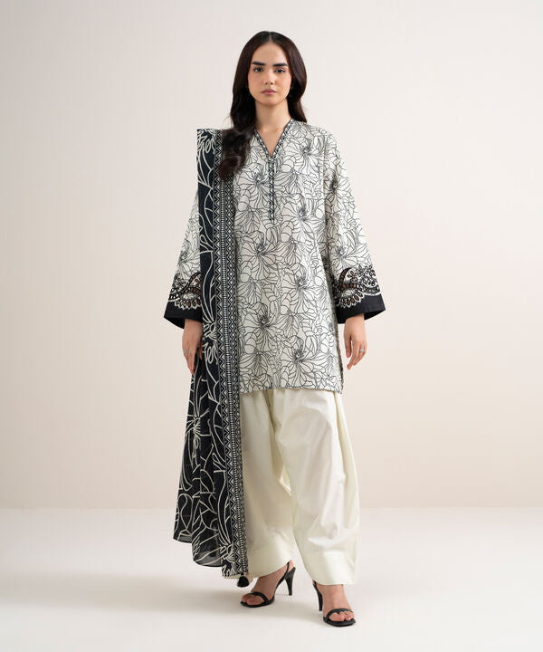 3 Piece - Embroidered Lawn Suit