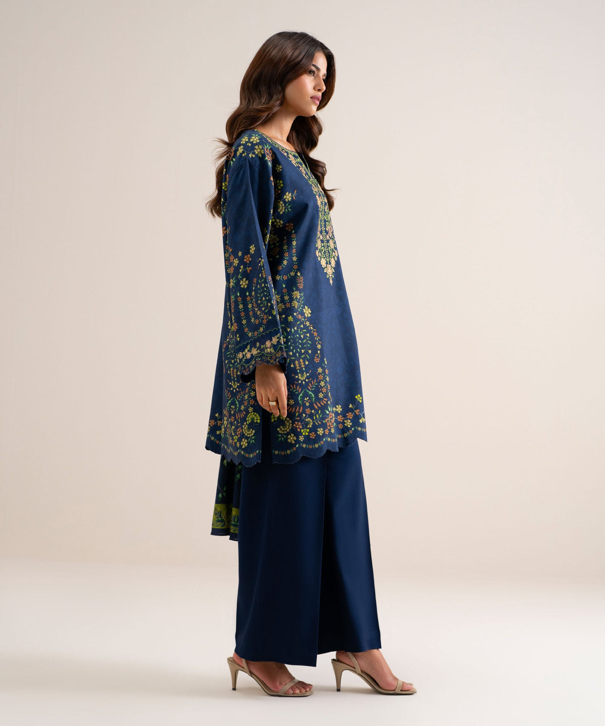 3 Piece - Embroidered Cotton Viscose Suit 3PEDYS26V842