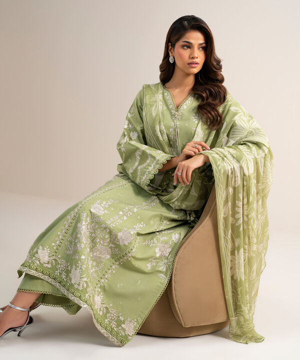 3 Piece - Embroidered Lawn Suit