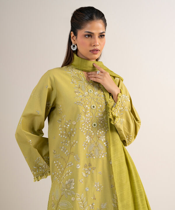 3 Piece - Embroidered Lawn Suit