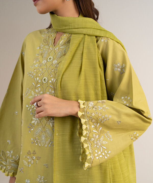 3 Piece - Embroidered Lawn Suit