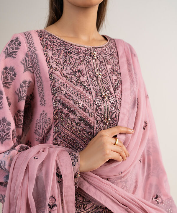 3 Piece - Embroidered Jacquard Suit