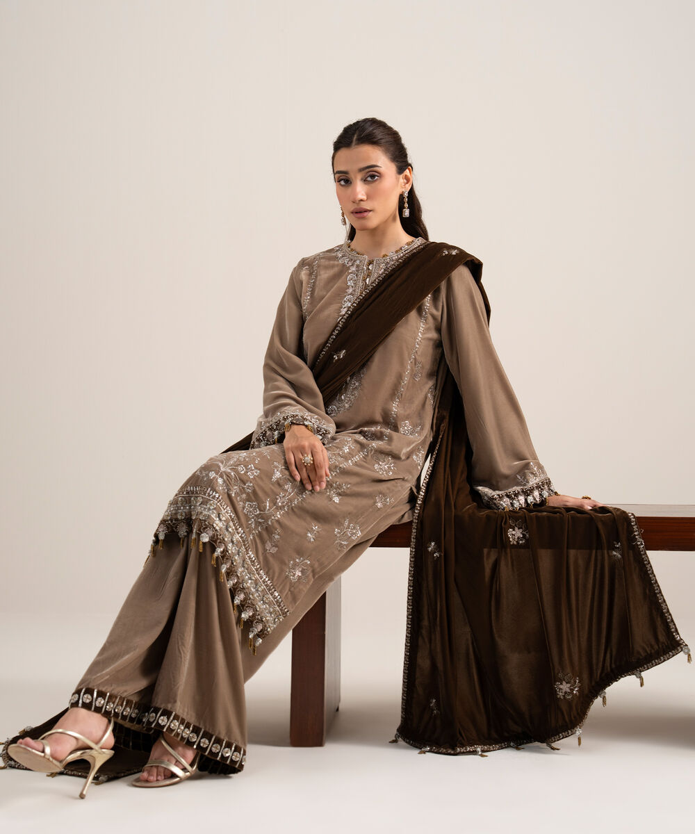 3 Piece - Embroidered Velvet Suit 3PELXS26V812