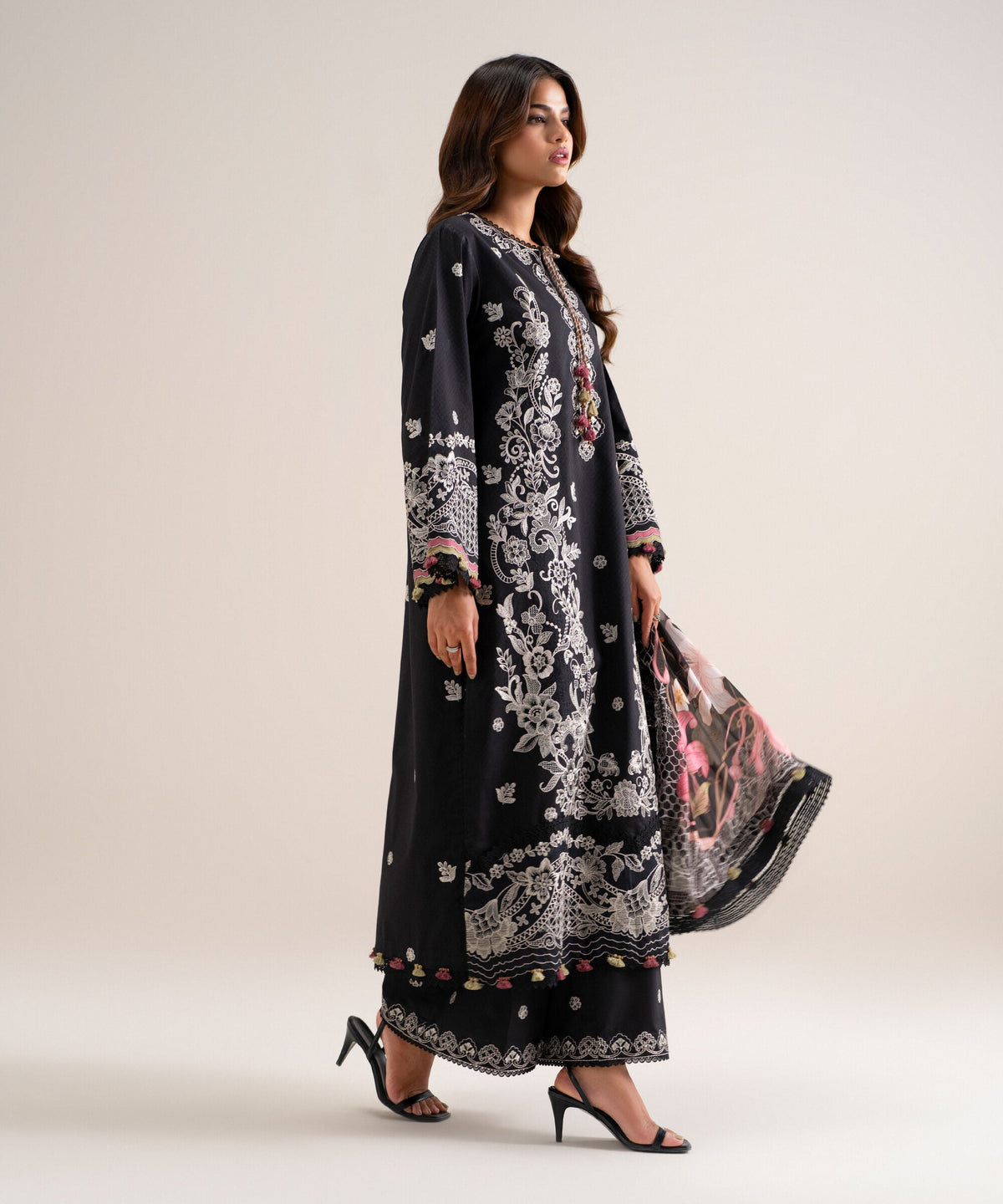 3 Piece - Embroidered Dobby Suit 3PELXS26V823