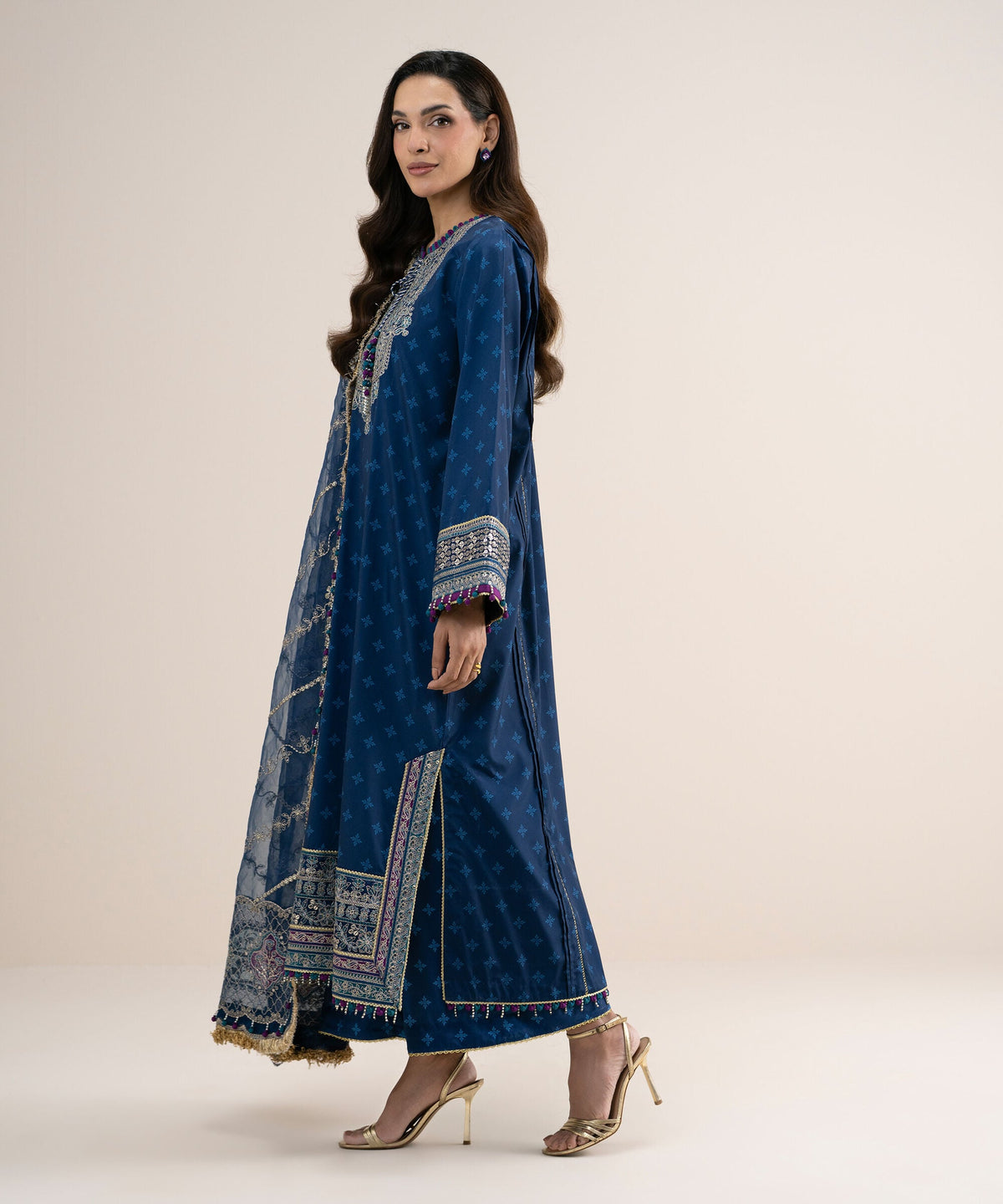 3 Piece - Embroidered Silk Suit 3PELXS26V834