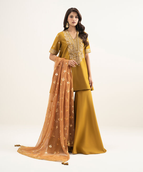 3 Piece - Embroidered Zari Lawn Suit