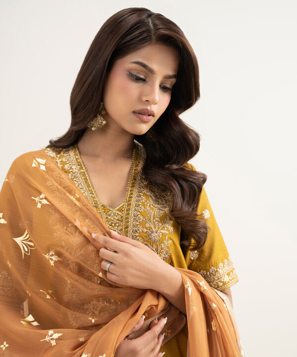 3 Piece - Embroidered Zari Lawn Suit