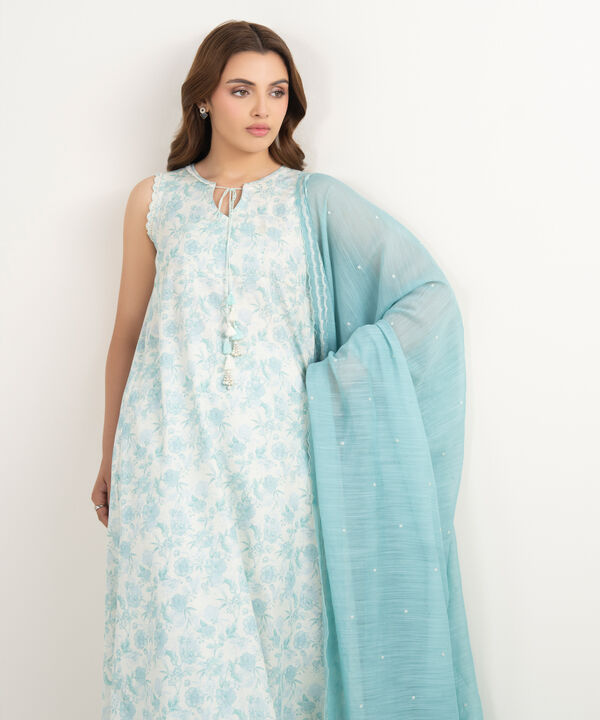 3 Piece - Embroidered Zari Lawn Suit