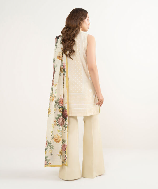 3 Piece - Embroidered Lawn Suit