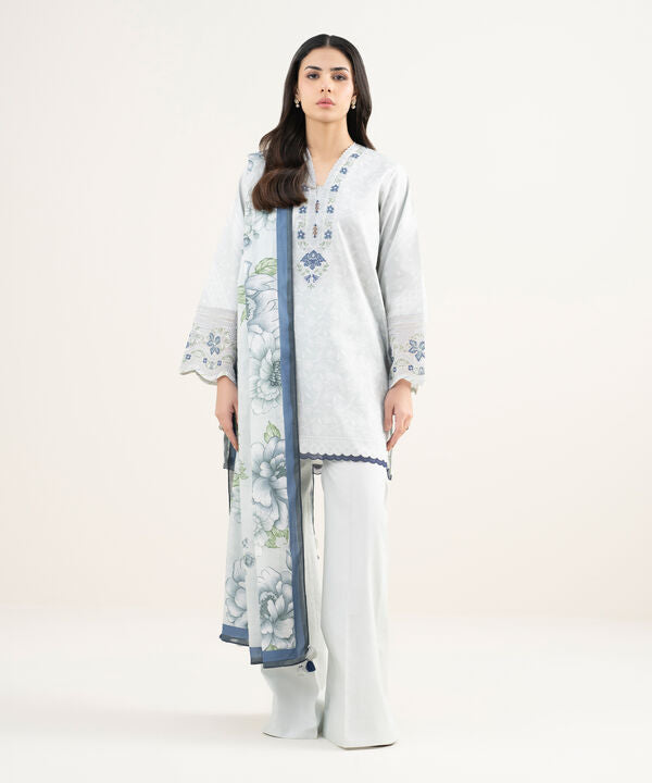 3 Piece - Embroidered Lawn Suit
