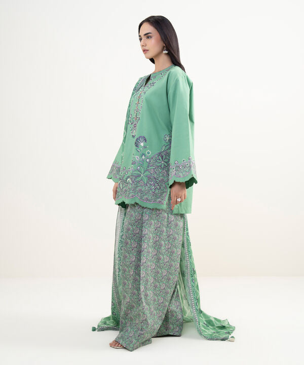 3 Piece - Embroidered Lawn Suit