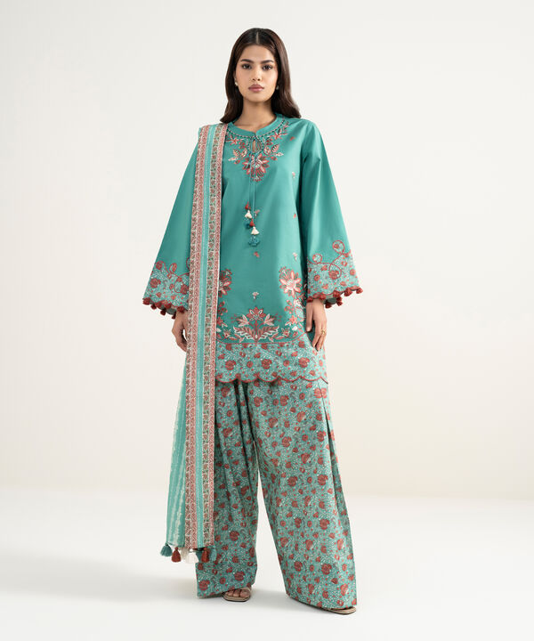3 Piece - Embroidered Lawn Suit