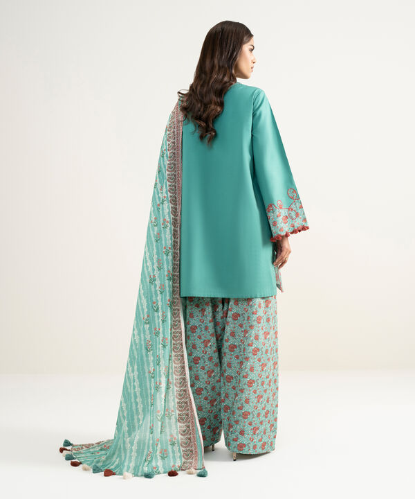 3 Piece - Embroidered Lawn Suit