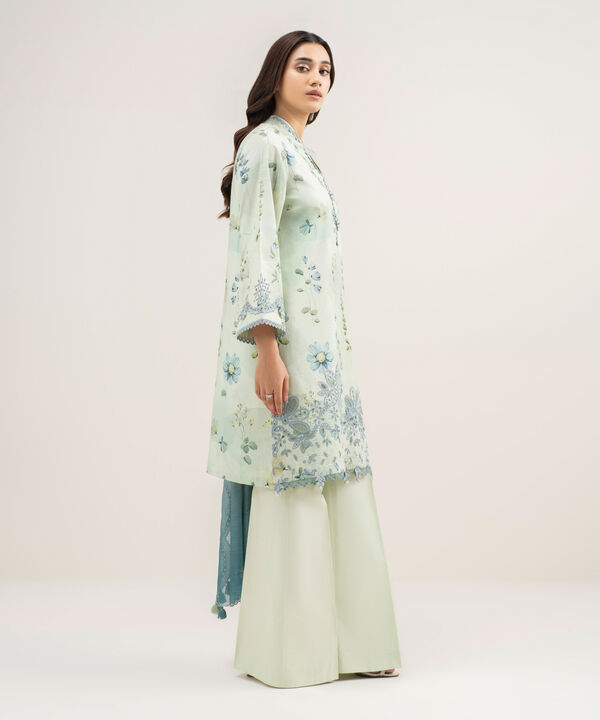 3 Piece - Embroidered Lawn Suit