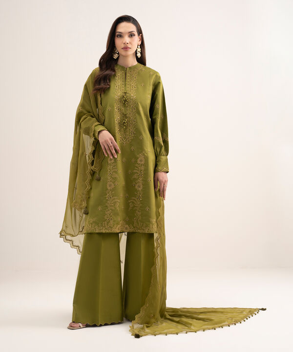 3 Piece - Embroidered Lawn Suit