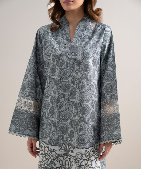 3 Piece - Embroidered Zari Lawn Suit