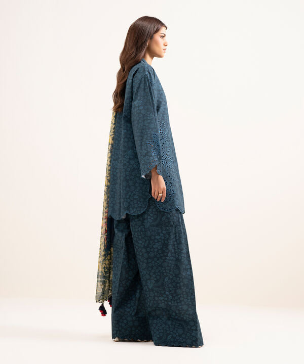 3 Piece - Embroidered Lawn Suit