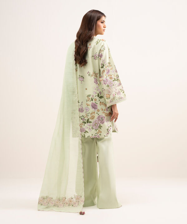 3 Piece - Embroidered Lawn Suit