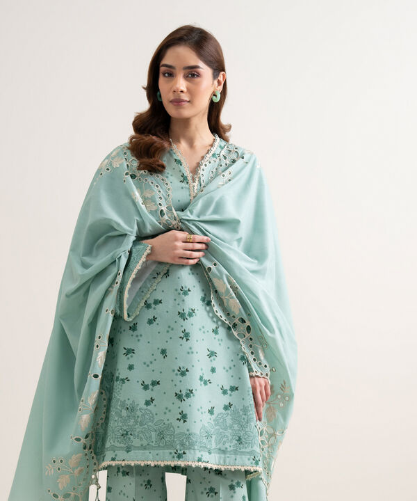 3 Piece - Embroidered Lawn Suit