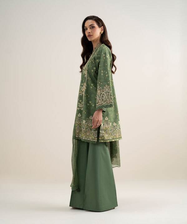 3 Piece - Embroidered Lawn Suit