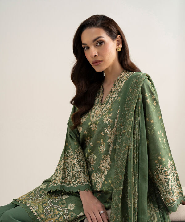 3 Piece - Embroidered Lawn Suit