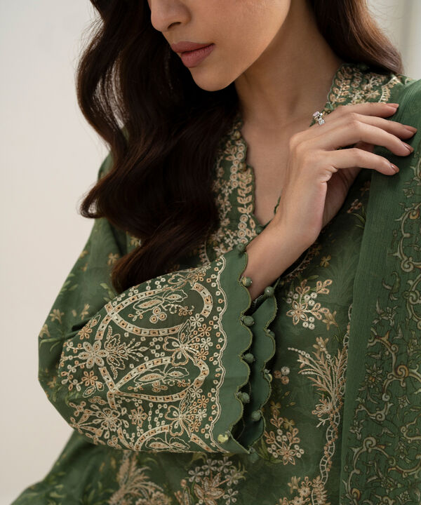 3 Piece - Embroidered Lawn Suit