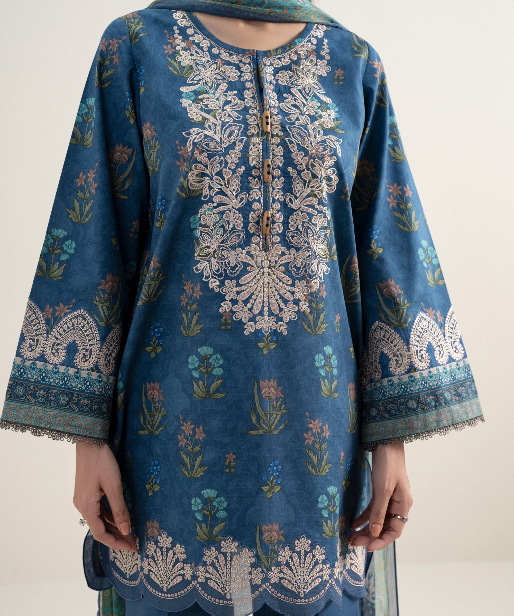 3 Piece - Embroidered Lawn Suit