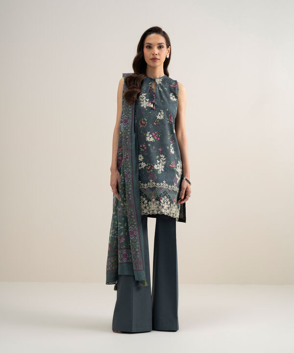3 Piece - Embroidered Lawn Suit