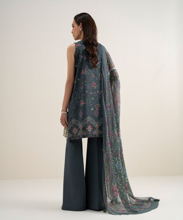 3 Piece - Embroidered Lawn Suit