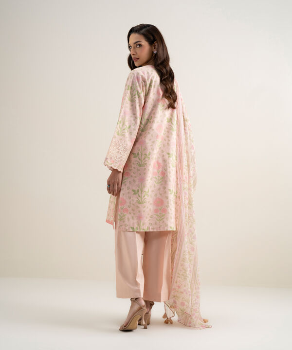 3 Piece - Embroidered Lawn Suit