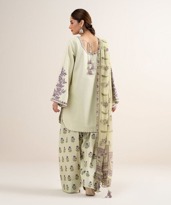 3 Piece - Embroidered Lawn Suit