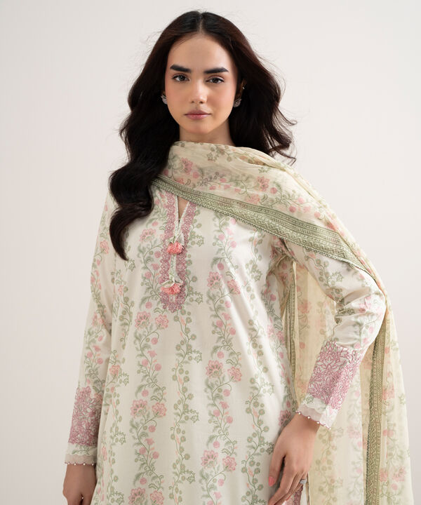 3 Piece - Embroidered Lawn Suit