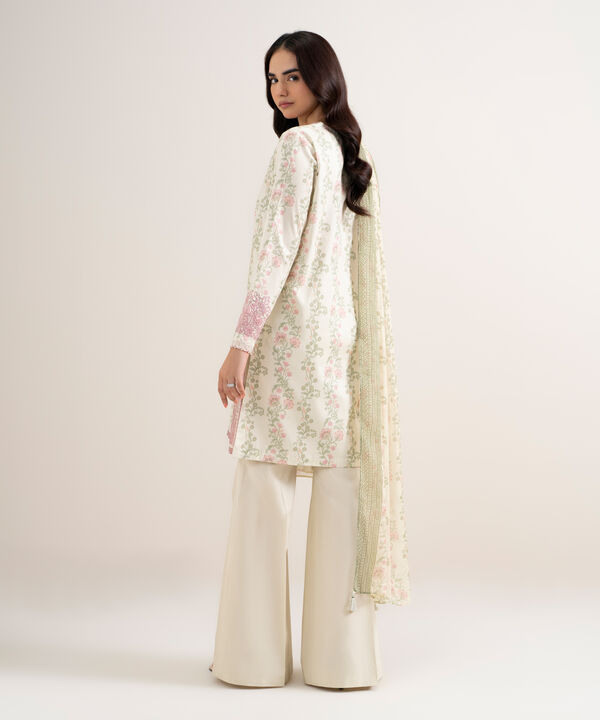 3 Piece - Embroidered Lawn Suit
