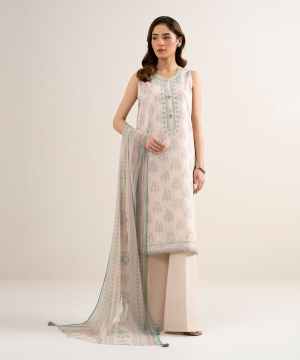 3 Piece - Embroidered Lawn Suit