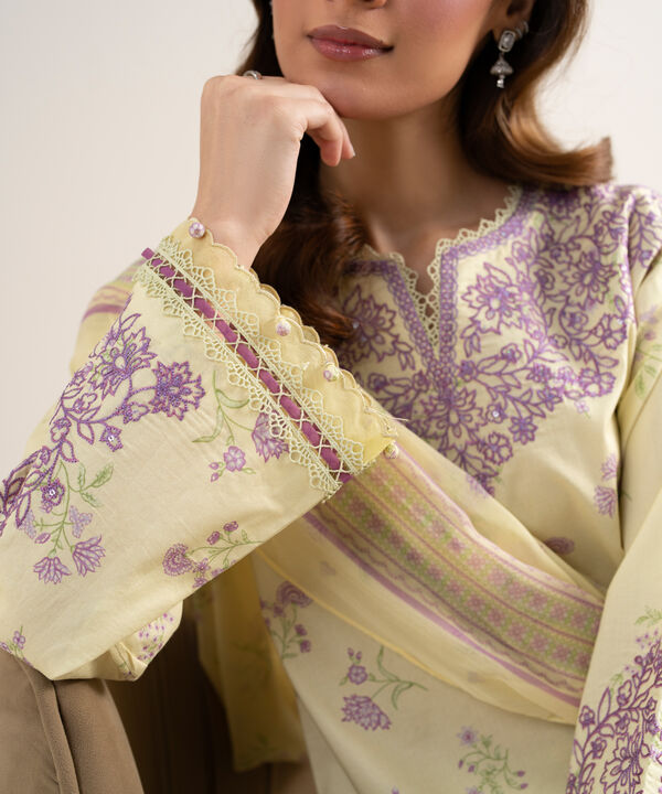 3 Piece - Embroidered Lawn Suit